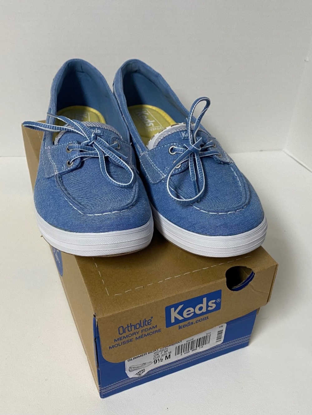 NEW! Keds Size 9.5M Ortholite Boat Shoes Glimmer Blue Chambray